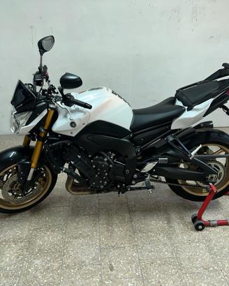 Yamaha FZ8 - 2016 - 13.000 km Accessori inclusi