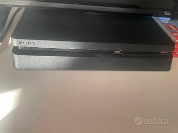 Ps4 slim con 4 giochi