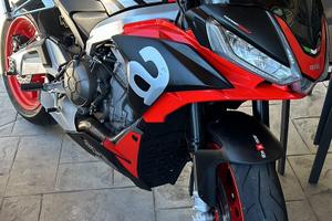 Aprilia Tuono 660