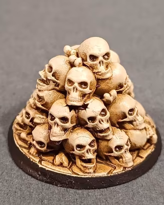 mucchio di teschi warhammer, dungeon, basette