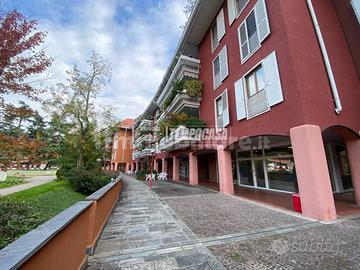 AMPIO 3 LOCALI TOTALMENTE RISTRUTTURATO