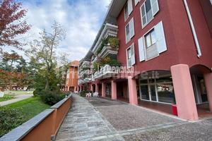 AMPIO 3 LOCALI TOTALMENTE RISTRUTTURATO