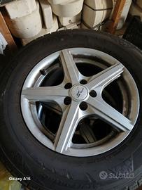 PNEUMATICI CON CERCHI LEGA SUBARU FORESTER