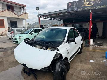Renault Twingo 1,0 sinistrato - 2020
