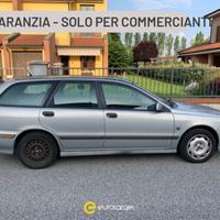 VOLVO V40 1.8 16V cat