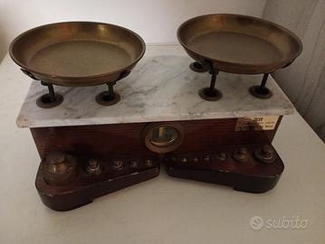 bilancia della nonna con 2 piatti 