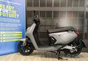 niu-mqi-gt100-promo-staffa-e-bauletto