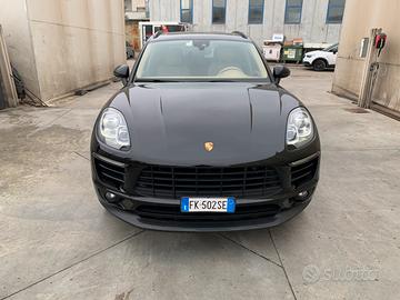 PORSCHE MACAN S
