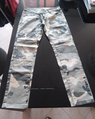 Pantalone donna tema militare