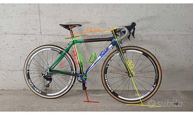 Bici ciclocross con 2 cerchioni in aggiunta