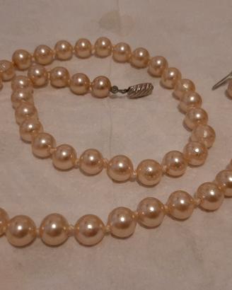Collana a girocollo vintage con perle artificiali