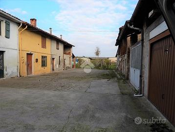 CASA DI CORTE A GRONTARDO