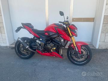 Suzuki gsx s 750