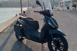 BEVERLY 400 DEEP BLACK