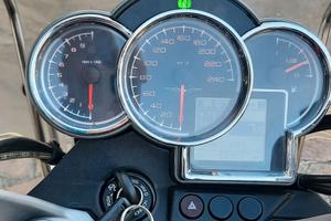 Moto Guzzi Breva 1100