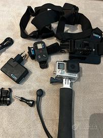 GoPro Hero 4 + accessori
