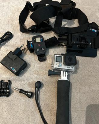 GoPro Hero 4 + accessori