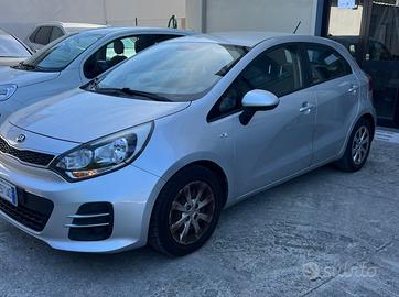 Kia Rio 1.2 CVVT 5p. Cool