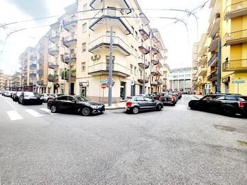 Commerciale in Via Guarini