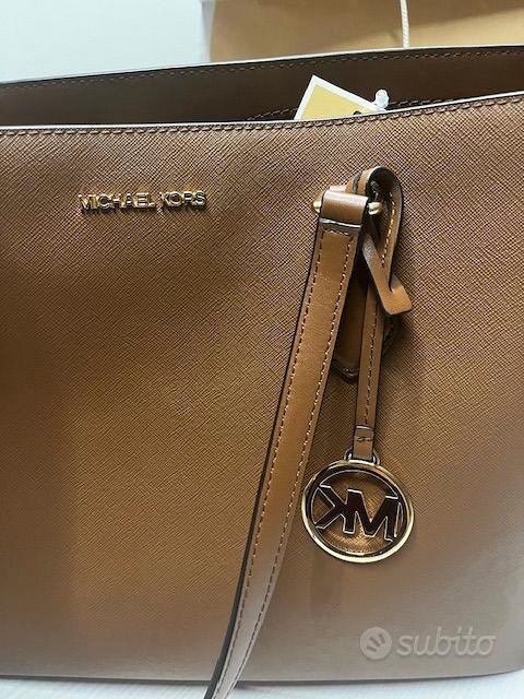 Michael kors inadmissible cymka