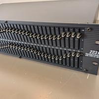 DBX  pro equalizzatore stereo dual mono