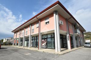 NEGOZIO A CORMONS