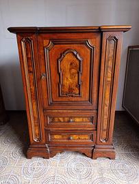 Mobile bar con applicazioni radica 121x90x42 cm