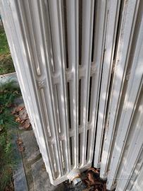 termosifoni in ghisa wintage