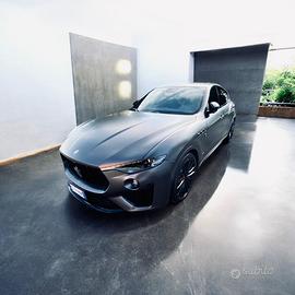 MASERATI LEVANTE VULCANO LIMITED EDITION