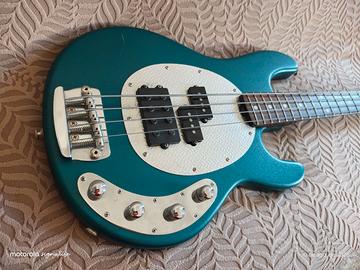 Basso Music Man Sub ameicano 2004