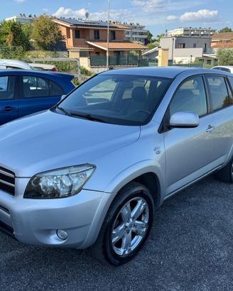 Toyota RAV 4 RAV4 2.2 D-4D 177 CV Luxury