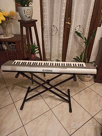 Yamaha Portable Grand NP-30