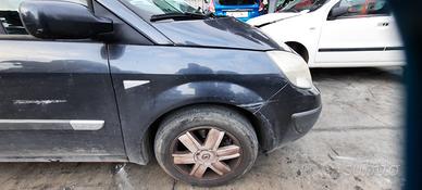 RENAULT SCENIC 2006 - PARAFANGO DESTRO