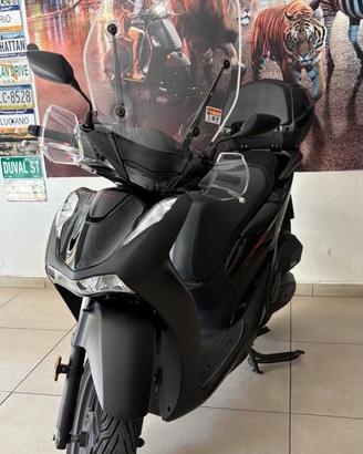 Honda sh 125 sport