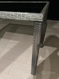 Tavolo e sedie da esterno rattan