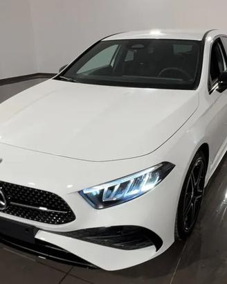 MERCEDES A180 AMG LINE 136CV AUTOM KM0