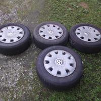 Gomme invernali complete di cerchio