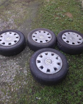 Gomme invernali complete di cerchio