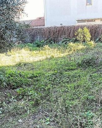 Casa Terrana con Terreno Edificabile Gravina