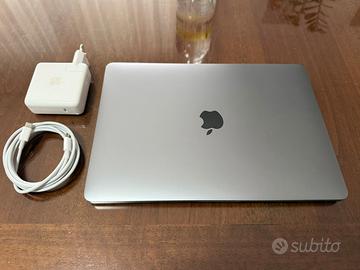 McBook Pro 13” M2 2022 BATTERIA AL 99%
