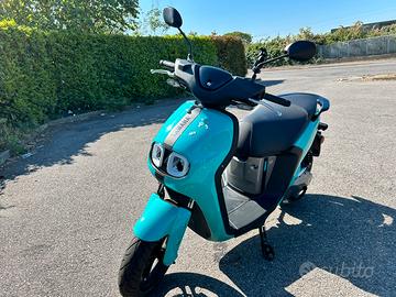 Neos yamaha dual battery 09/2024 colore Aqua
