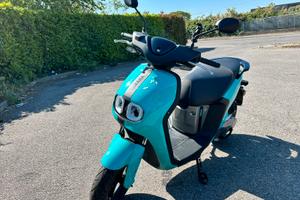 Neos yamaha dual battery 09/2024 colore Aqua