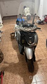 sh 125 incidentato 2017 50.000km