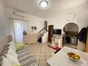 3-locali-a-pollena-trocchia
