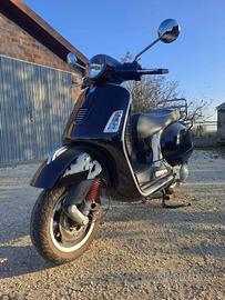 Vespa GTS300