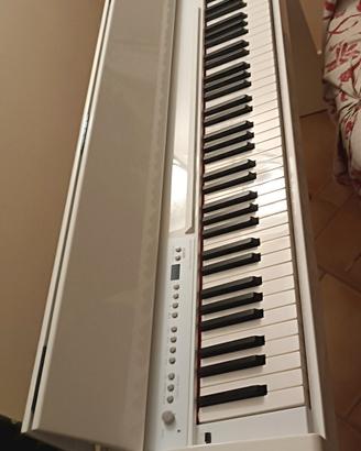 Pianoforte verticale Roland come nuovo