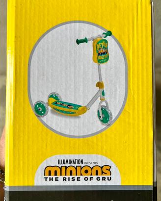 Monopatino 3 ruote Minions. Nuovo