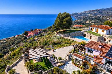 VILLA SINGOLA A IMPERIA