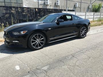 Ford Mustang Fastback 2.3 EcoBoost