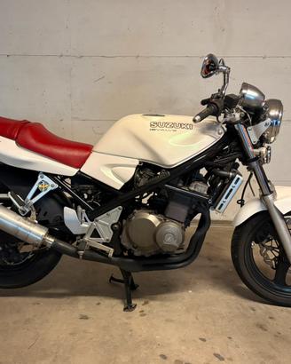 Suzuki Bandit 400 restaurato